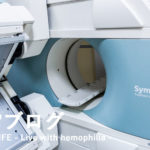 MRIとレントゲンを使用した関節画像診断の検査方法と結果【2歳 血友病】